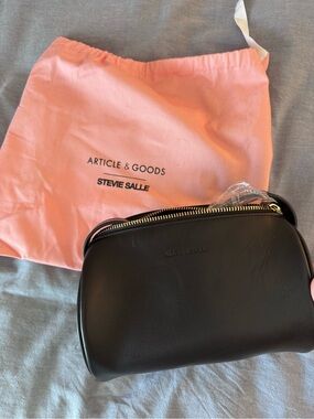 NEW Article & Goods Stevie Salle Black Leather Crossbody Bag